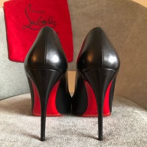 Christian Louboutin - Simple Pump